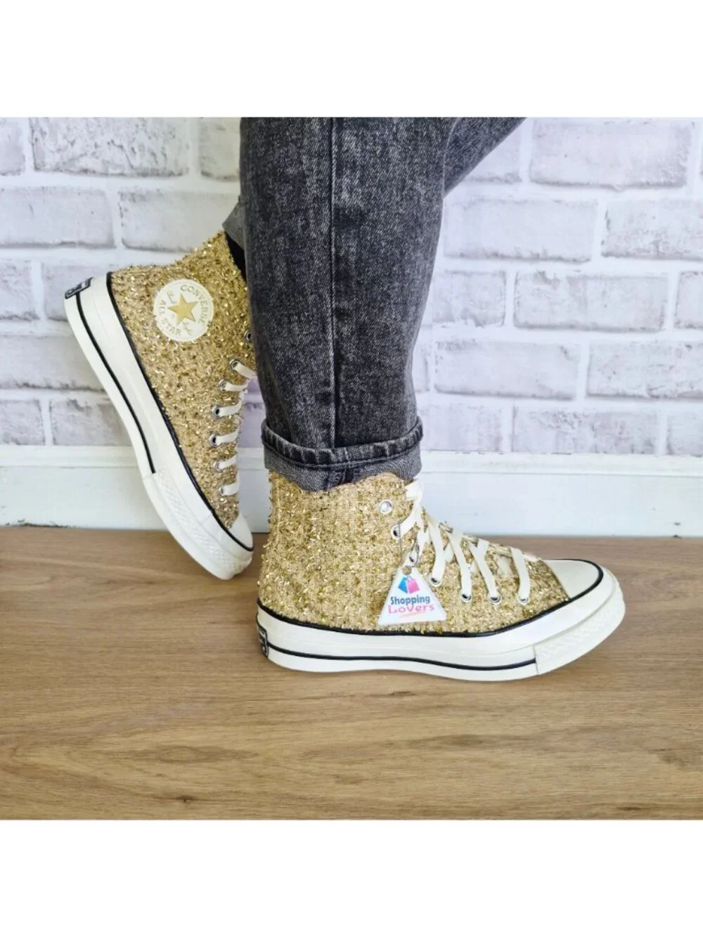 ⭐Converse Chuck 70 Hi Metallic Sz 7.5 Women's shoes Sneakers Gold White A16401C